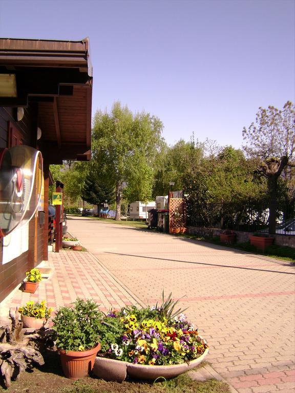 Camping Parisi Baveno Bagian luar foto